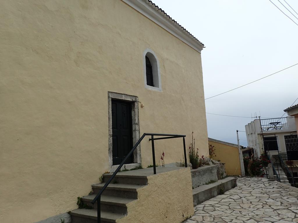 Summer Cottage Sinarádes Екстериор снимка