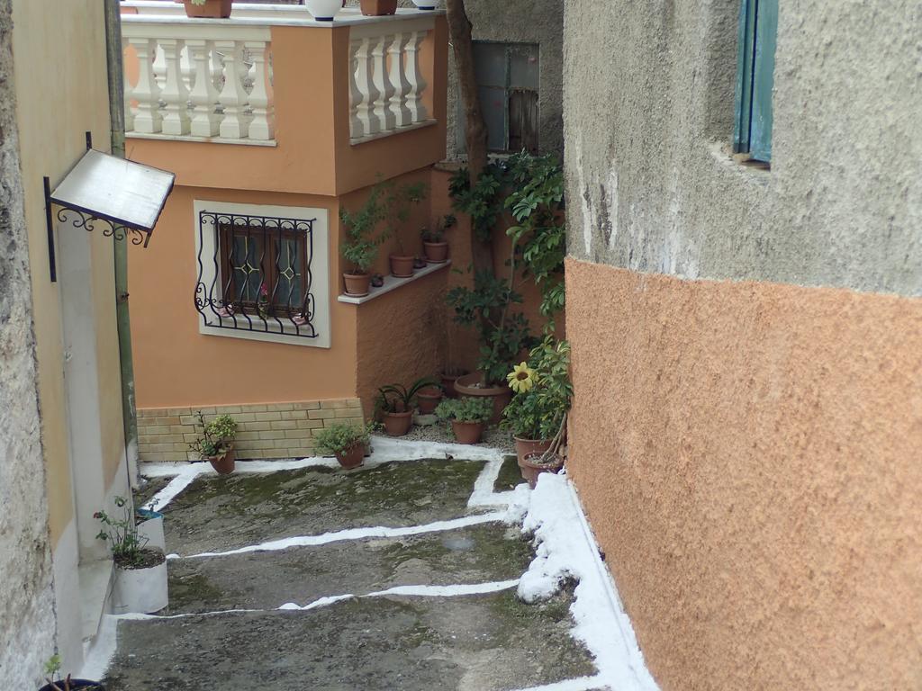 Summer Cottage Sinarádes Екстериор снимка